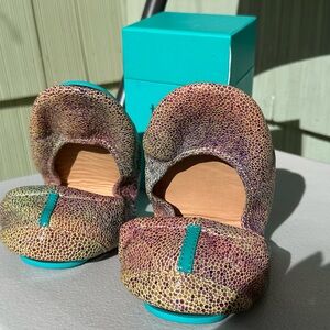 Rare New Toscani Tieks Flats